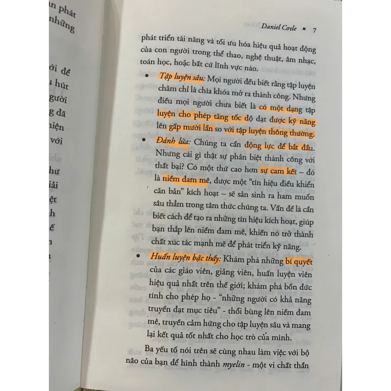 MẬT MÃ TÀI NĂNG - DANIEL COYLE (QUỲNH CHI DỊCH)  1029612
