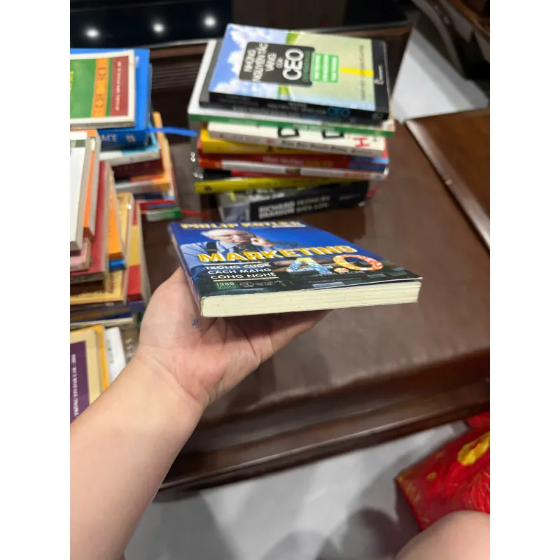 MARKETING TRONG CUỘC CÁCH MẠNG CÔNG NGHỆ 4.0 – Philip Kotler - K4 1022557