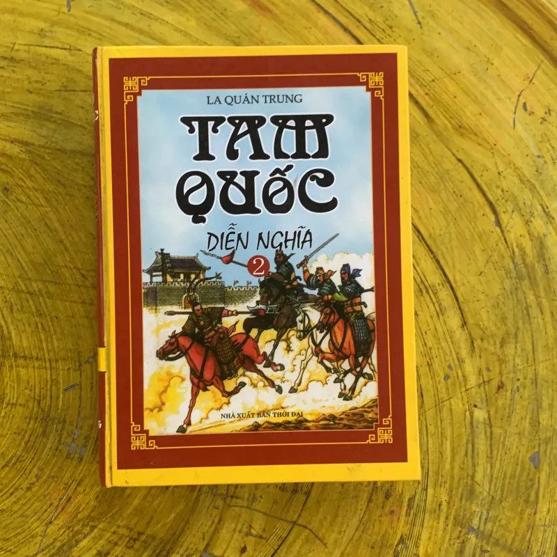 TAM QUỐC DIỄN NGHĨA TẬP 2 - LA QUÁN TRUNG  1031330
