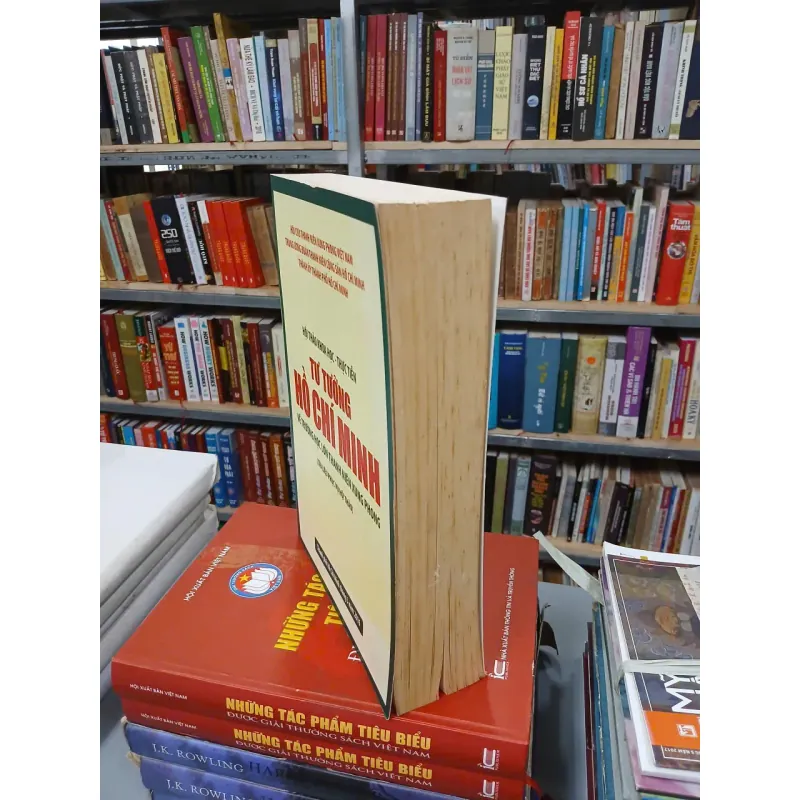 TƯ TƯỞNG HỒ CHÍ MINH VỀ TRƯỜNG HỌC LỚN THANH NIÊN XUNG PHONG 996489