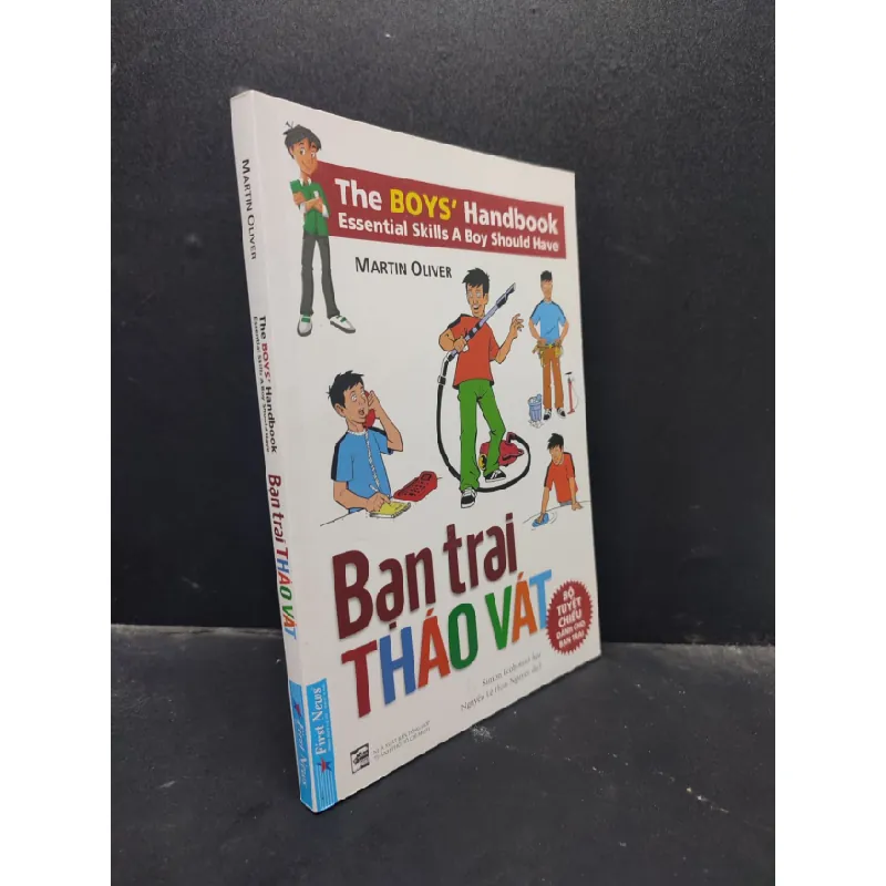 [Sách Cũ SCGR] Bạn Trai Tháo Vát - The Boys' Handbook Essential Skills A Boy Should Have Martin Oliver mới 90% (bẩn nhẹ) 2019 HCM0805 685651