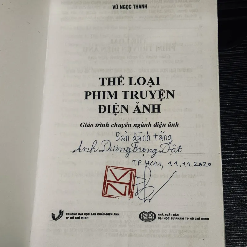 Thể loại phim truyện điện ảnh 1037578