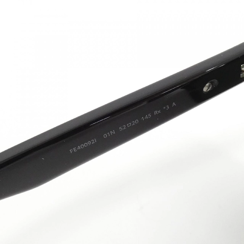 【Sản phẩm mới】Kính râm Fendi 40092I 625456