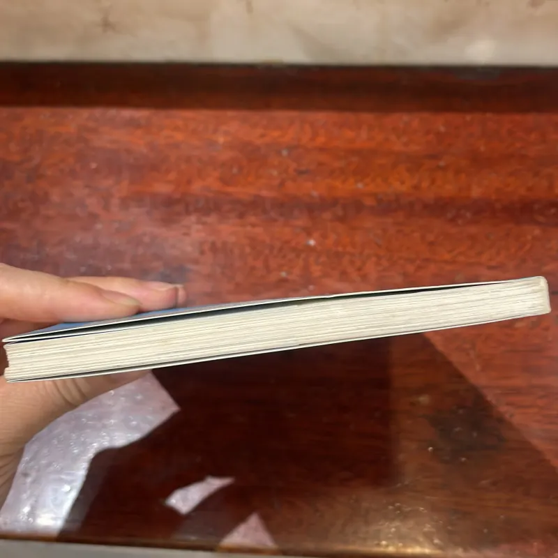 Tản văn - tay tìm tay níu tay - HAMLET TRƯƠNG - 2013  1029381