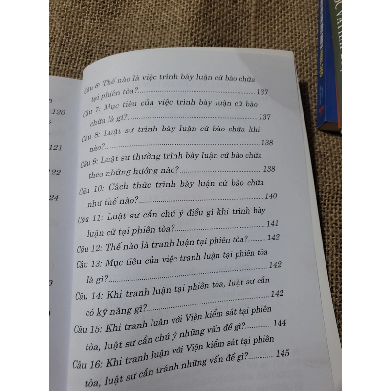 Sổ tay kỹ năng trang tụng của luật sư trong vụ án hình sự _Sách Luật, sách Pháp luật  384089