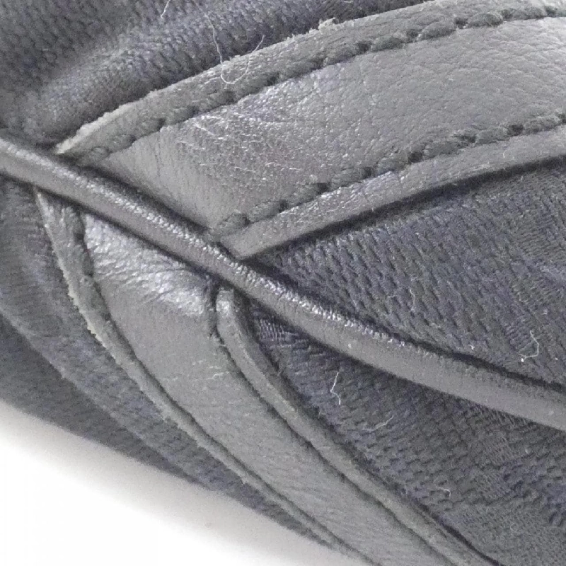 Túi xách vai Gucci 203257 611556