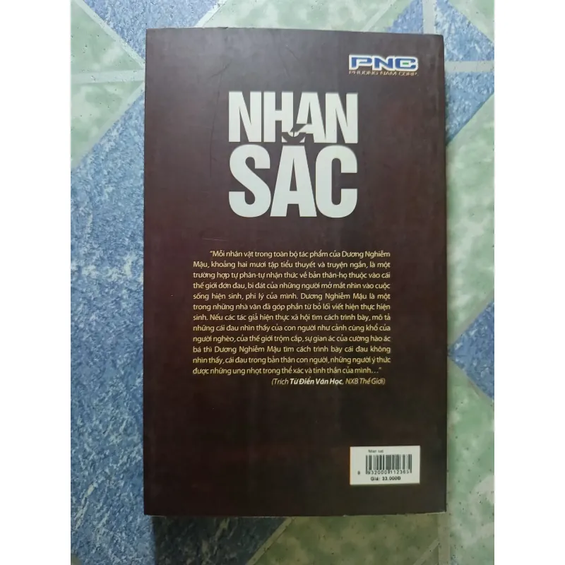 Nhan sắc - Dương Nghiễm Mậu 927790