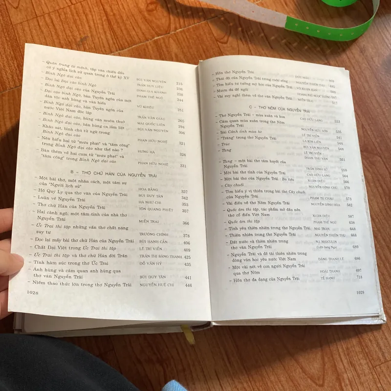 Nguyễn Trãi về tác gia và tác phẩm 759403