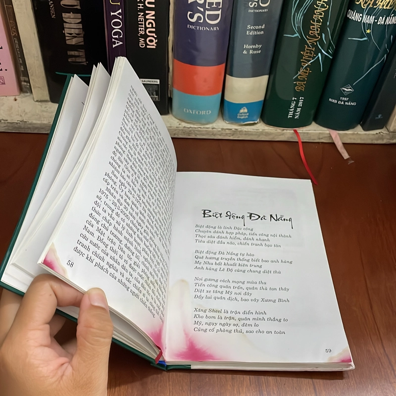 II Sách Lịch Sử: Xuân 1975 Và Những Kỷ Niệm - Bùi Hồng Khanh - 2005 551580