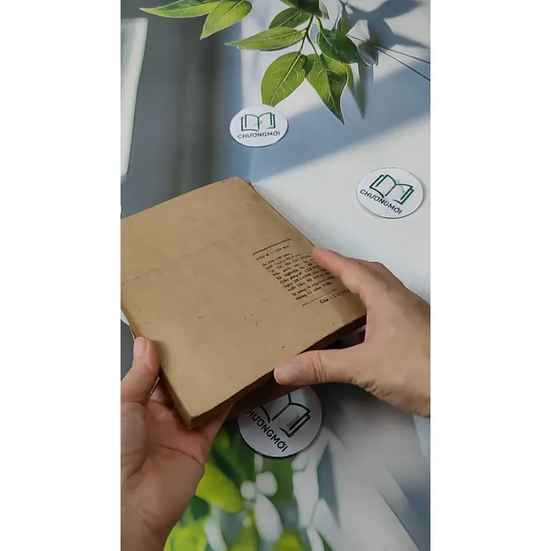 Văn 8 (tập 1 + tập 2) 713801