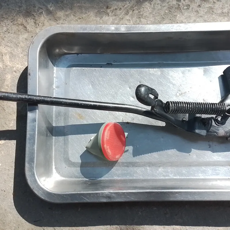 CHÂN XE ĐẠP  + ĐÈN HẬU  NHẬT BÃI CỠ  (26) 695478