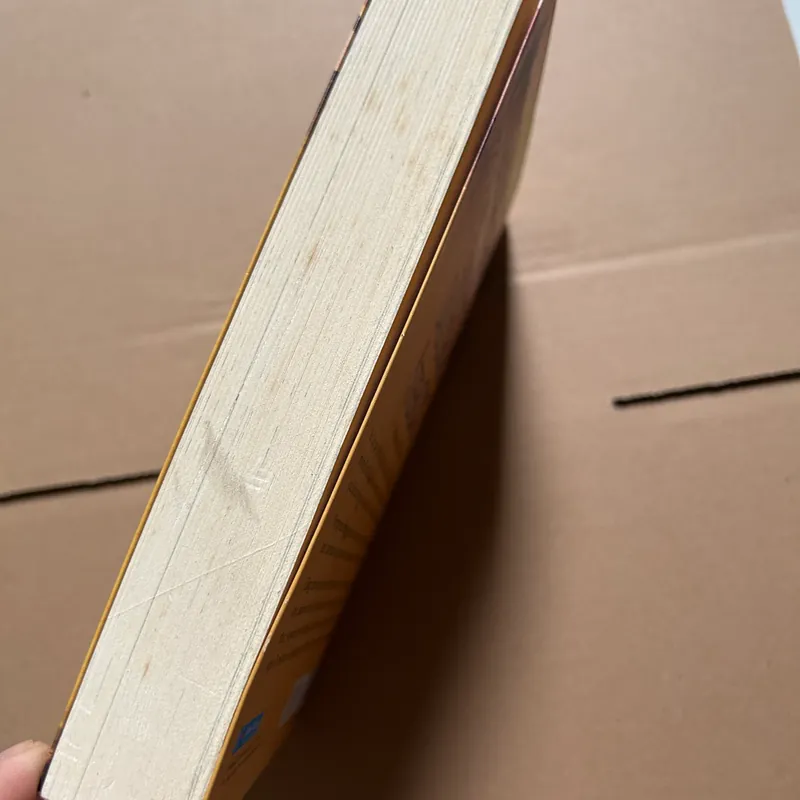 Dấu chân trên cát 604876