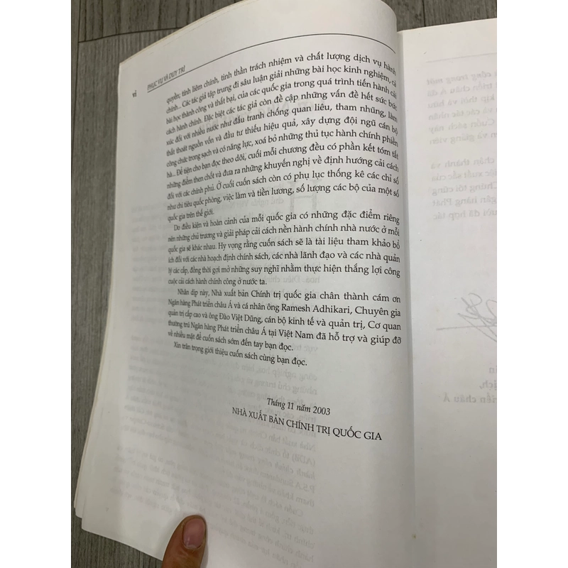 Phục vụ và duy trì cải thiện hành chính công trong một thế giới cạnh tranh. 8b3 549819