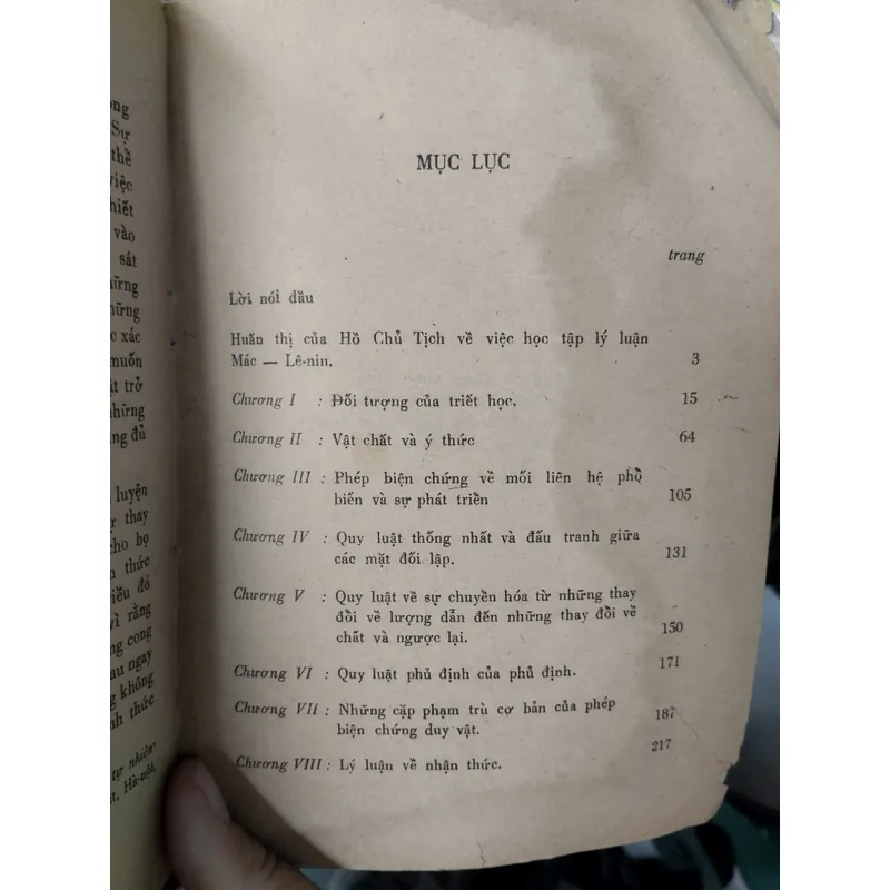 Tập trích tác phẩm kinh điển". 695651