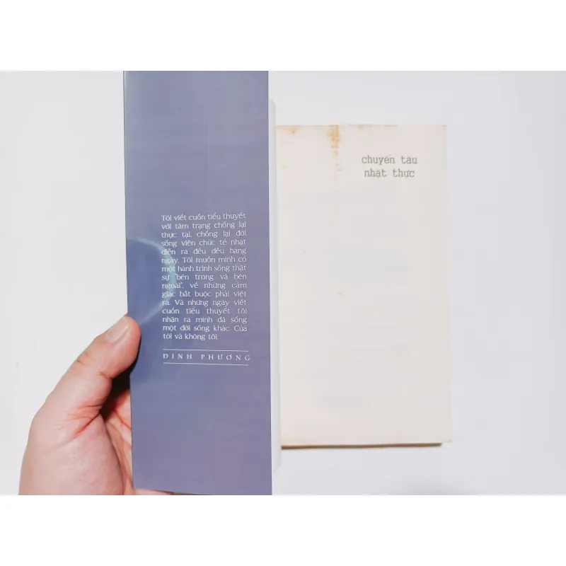 Chuyến Tàu Nhật Thực - Đinh Phương 927357