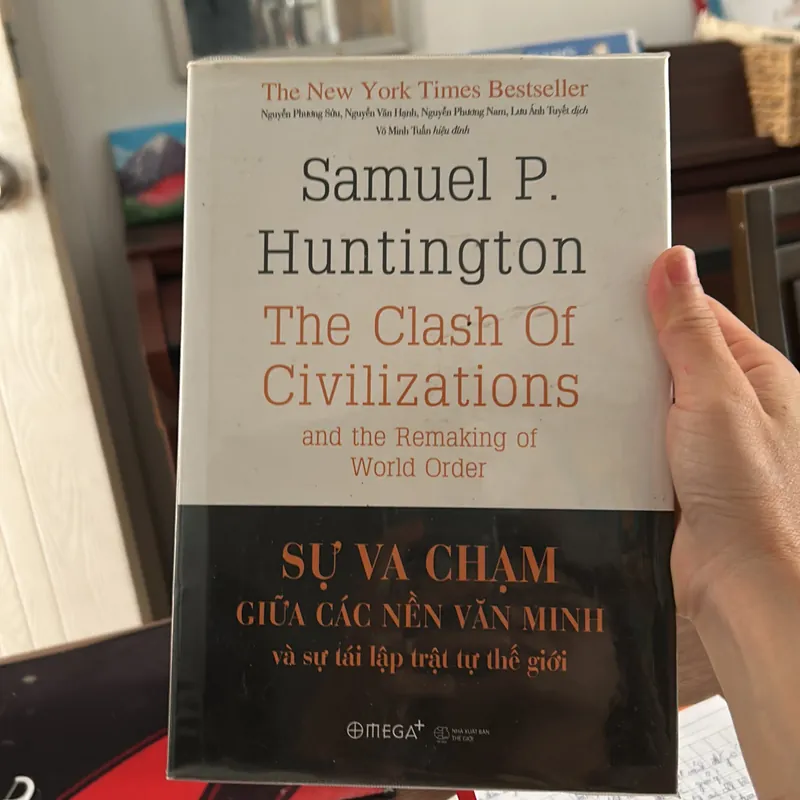 Sự va chạm giữa các nền văn minh- bìa cứng mới 99% 697398