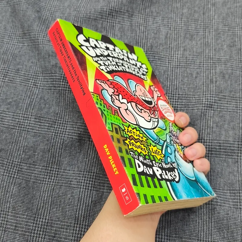 (Ngoại văn) Captain Underpants and The Terrifying Return of Tippy Tinkletrousers 1035866