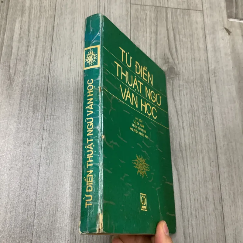 Từ điển thuật ngữ văn học. Có chữ ký của chủ biên. 10b2 1026333