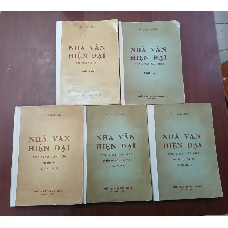 NHÀ VĂN HIỆN ĐẠI - VŨ NGỌC PHAN 1010729