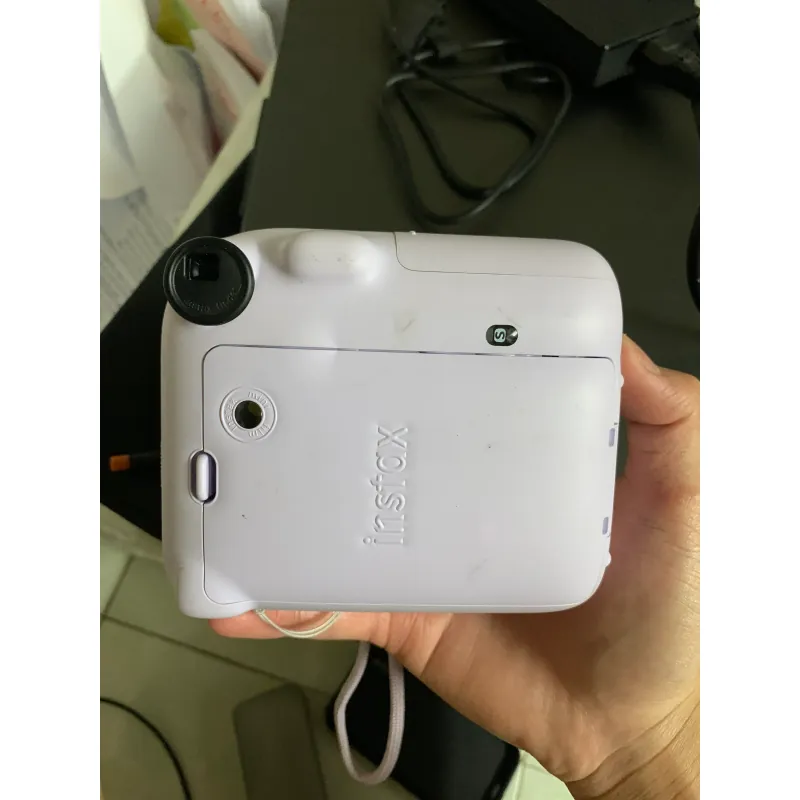 Máy chụp hình Instax Mini 12 tím compact, đẹp, mới 90% 784882