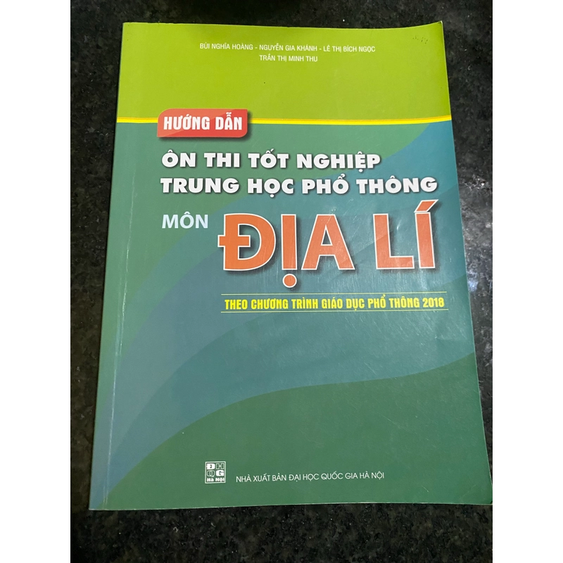 Sách ôn thi tốt nghiệp-môn địa 547084