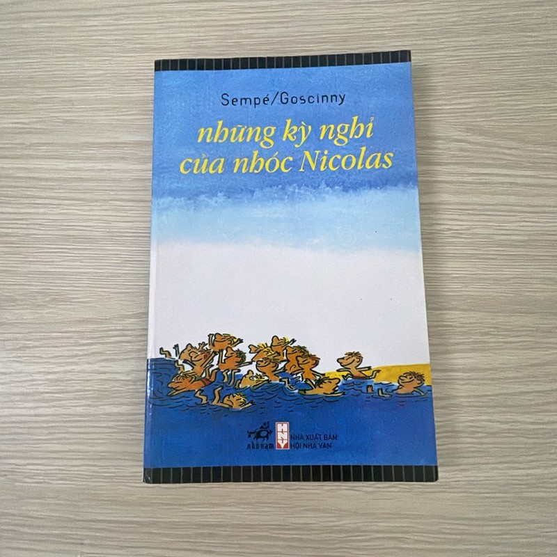 Combo 2 truyện Nhóc Nicolas Những chuyện chưa kể và Những kỳ nghỉ của nhóc Nicolas 178614