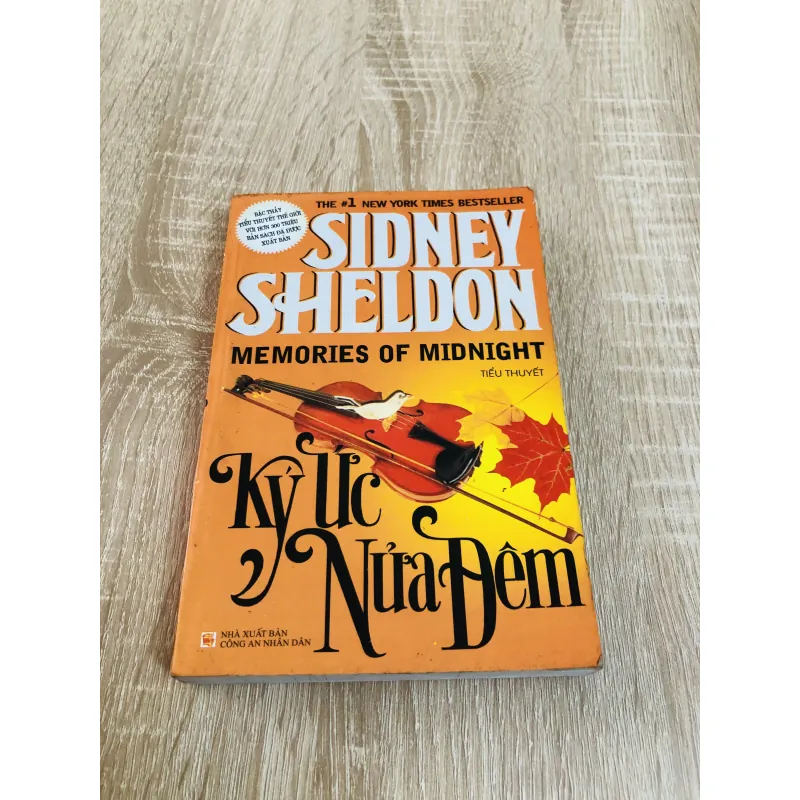 Ký Ức Nửa Đêm – Memories of Midnight | Sidney Sheldon 989595