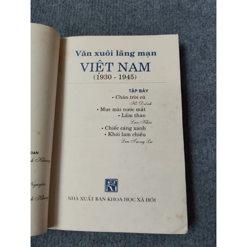 VĂN XUÔI LÃNG MẠN VIỆT NAM (1930 - 1945) TẬP BẢY 729243