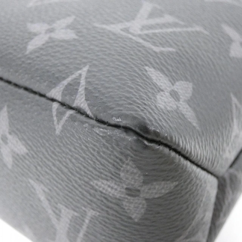 Túi xách Louis Vuitton Monogram Eclipse Pochette Voyage Souple M82543 614548