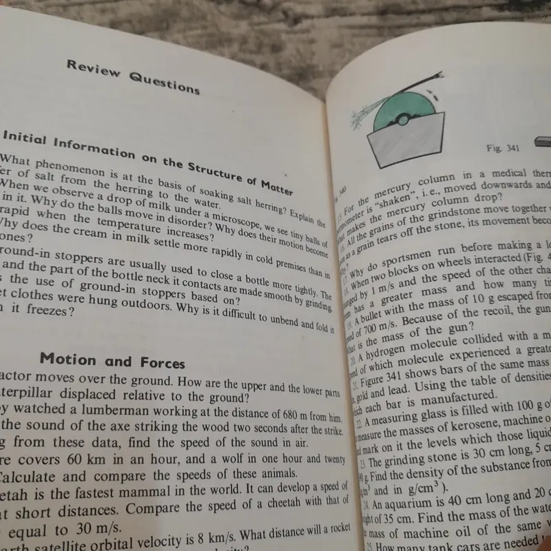Sách vật lý Cơ bản tiếng Anh- Junior Physics. T giả A.V. Peryshkin... 730849