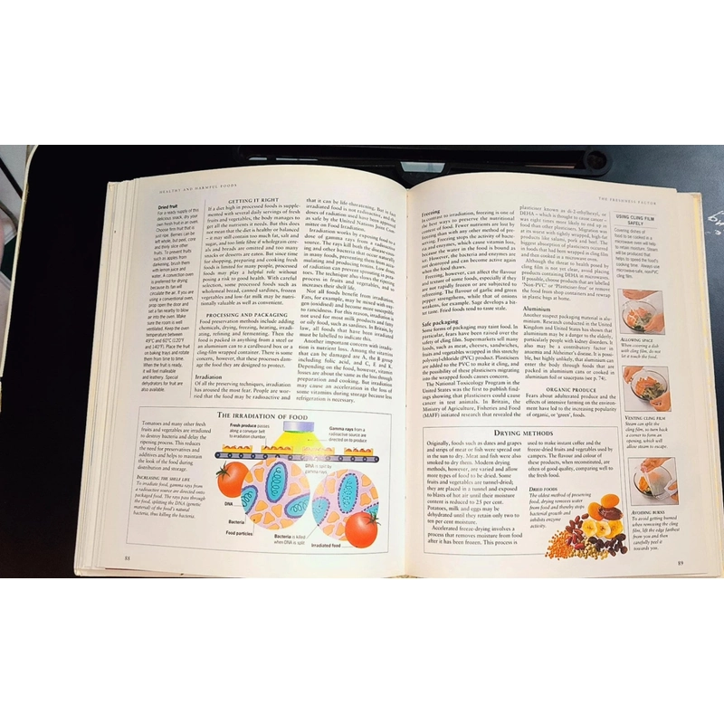 EATING FOR GOOD HEALTH (Reader's digest) - The Natural Way (Hardcover) 473032