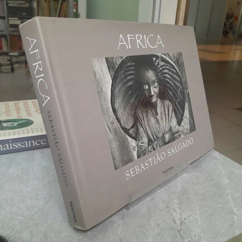 AFRICA - SEBASTIÃO SALGADO 557808