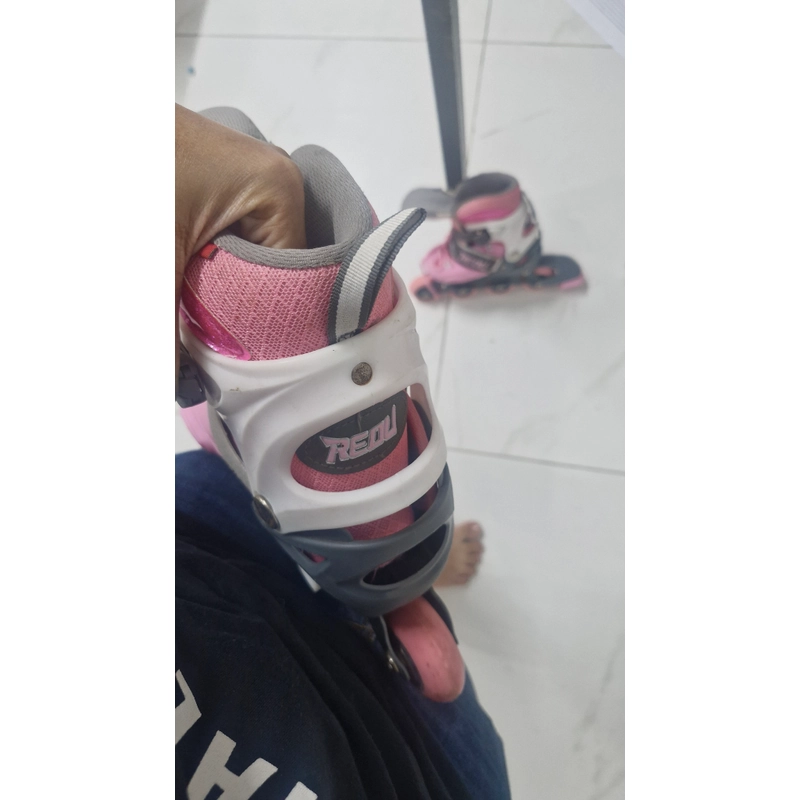 Patin size 31_34 vho bé gái, rất mới 444801
