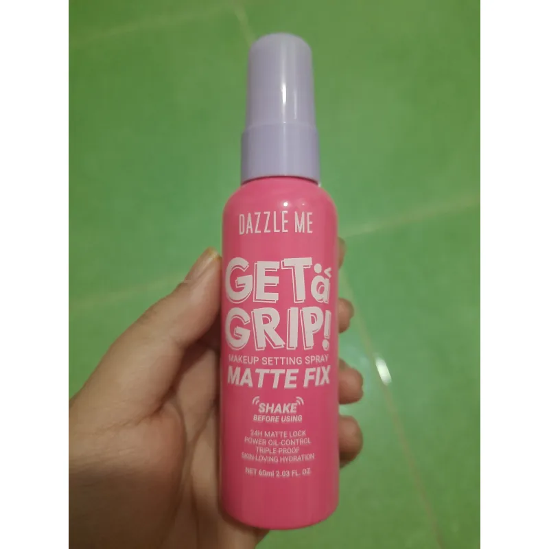 Xịt khóa nền DAZZLE ME 1031150