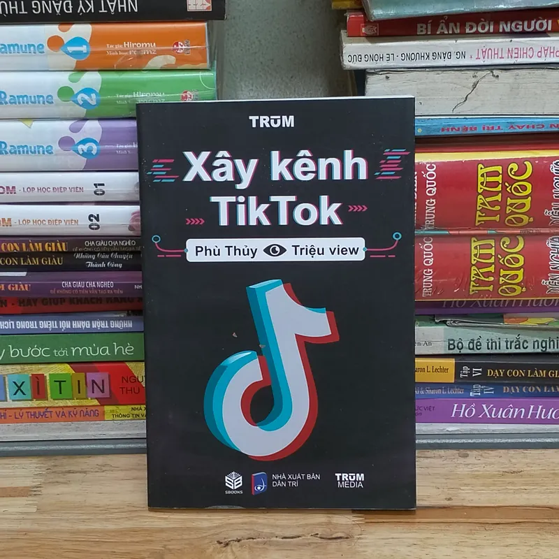Bộ sách tổng hợp về Tiktok 564273