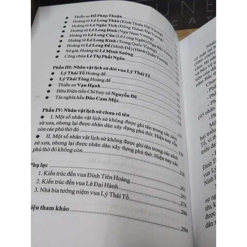 NHÂN VẬT LỊCH SỬ KINH ĐÔ HOA LƯ 968 - 1010  Tác giả: LÃ ĐĂNG BẬT 298308