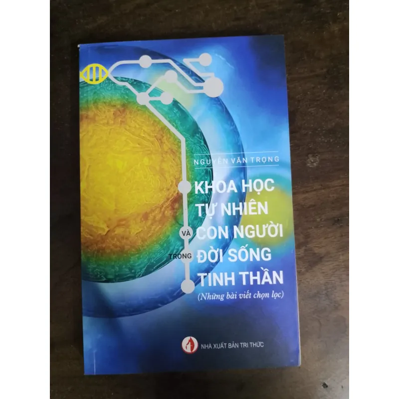 Khoa học tự nhiên và con người trong đời sống tinh thần 786718