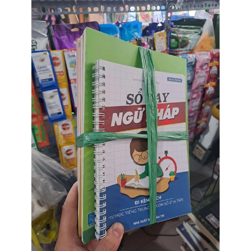 (Bộ 4 Cuốn + Sổ Tay Ngữ Pháp) Tự Học Tiếng Trung Giao Tiếp Từ Con Số 0 tặng kèm sổ tay ngữ pháp HỌC NGOẠI NGỮ HCM3012 750384