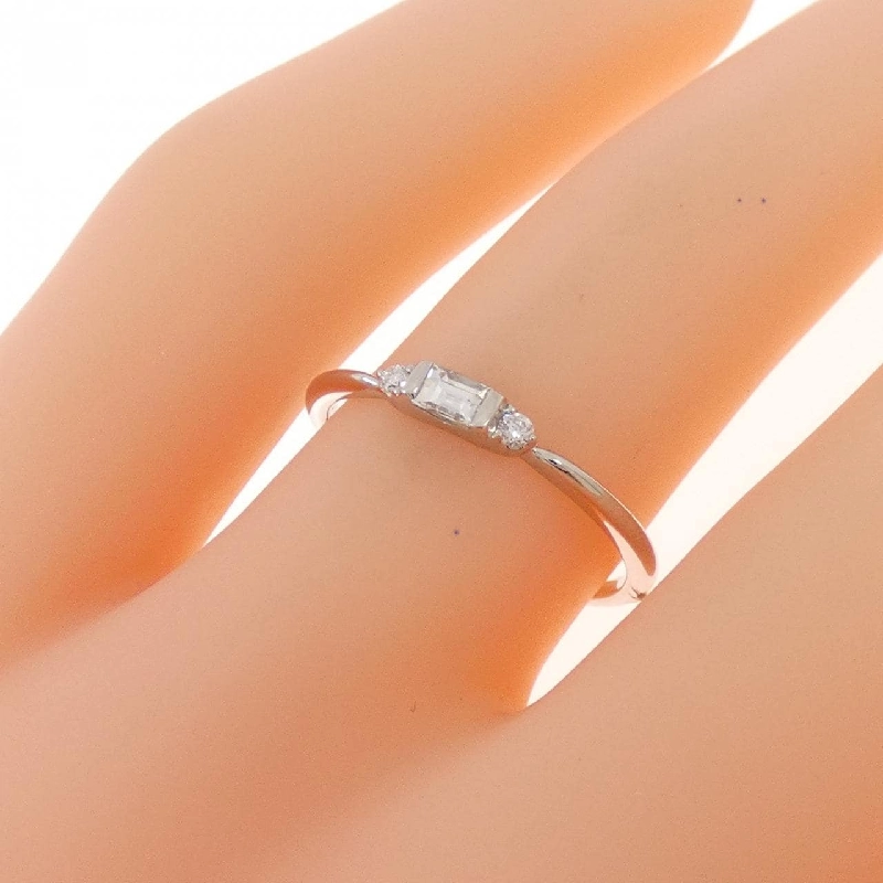 Nhẫn kim cương PT950 0.07CT 669420