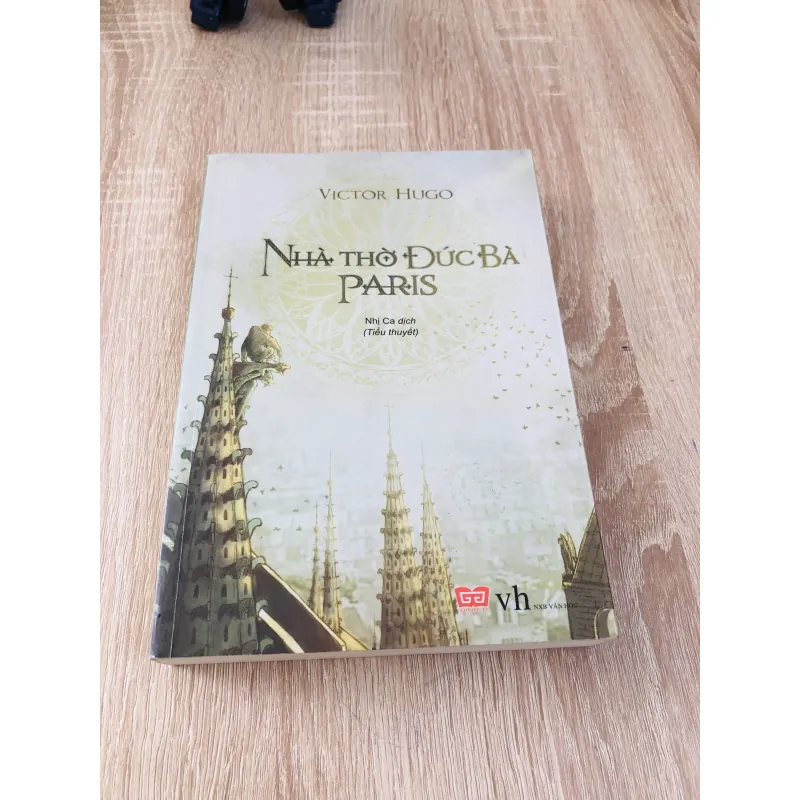 NHÀ THỜ ĐỨC BÀ PARIS – Nhà thờ Đức Bà Paris (Victor Hugo) 929335