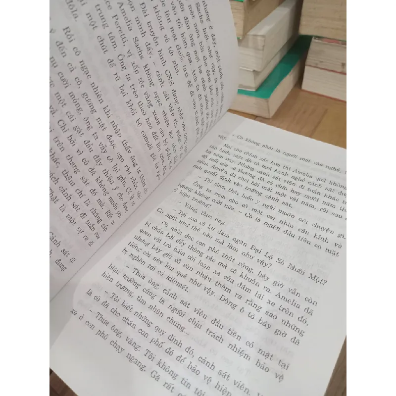 Nữ phụ tá và bùa mê đàn ông - Jeffery Deaver 726391