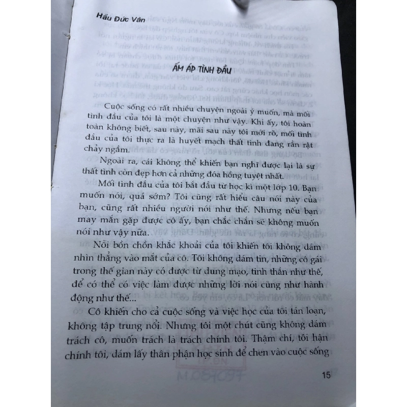Đàn bà không hư đàn ông không thích mới 80% ố nhẹ có dấu mộc và viết nhẹ trang đầu 2010 Nhiều tác giả HPB0906 SÁCH VĂN HỌC 914853
