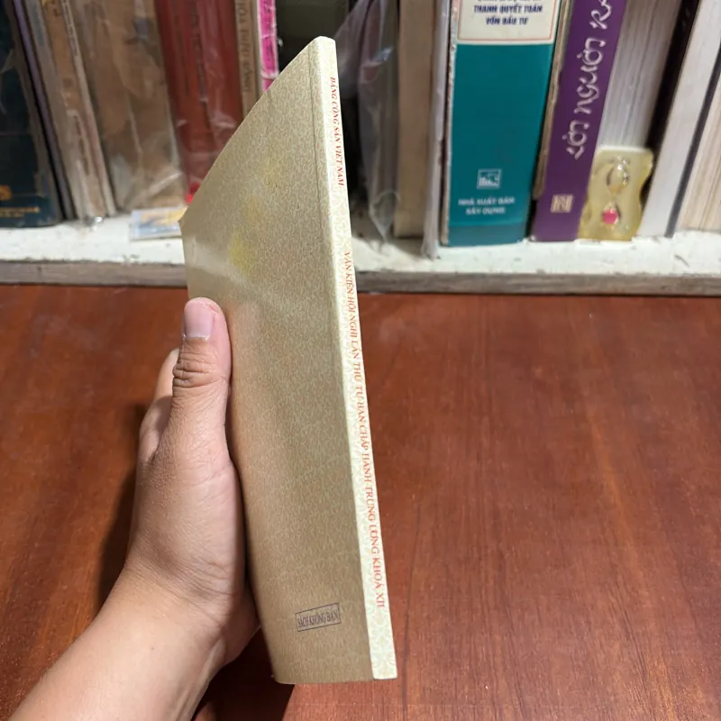 II Chính Trị: Văn Kiện Hội Nghị Lần Thứ Tư Ban Chấp Hành Trung Ương Khoá XII - 2016 1002170