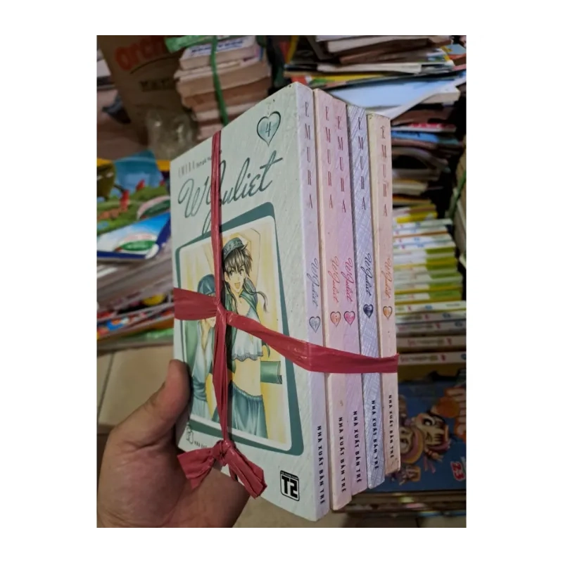 W juliet tập 4,5,6,7,17 - Emura TRUYỆN TRANH - HCM0111 989381