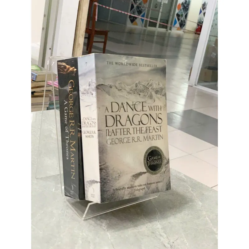 COMBO HAI CUỐN CỦA GEORGE R. R. MARTIN 745420