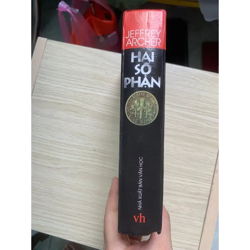 Hai số phận 754312