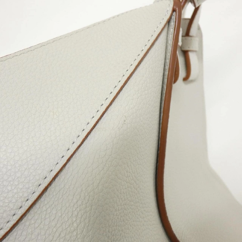 Túi xách vai Loewe Hammock Small A538S35X51 609450