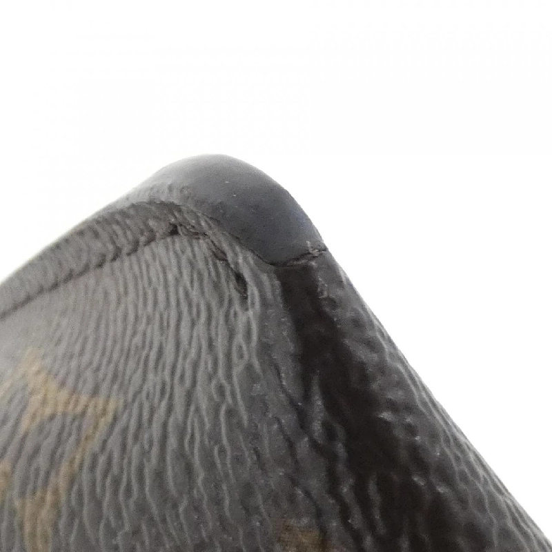 Túi xách vai Louis Vuitton Monogram Padlock On Strap M80763 611025