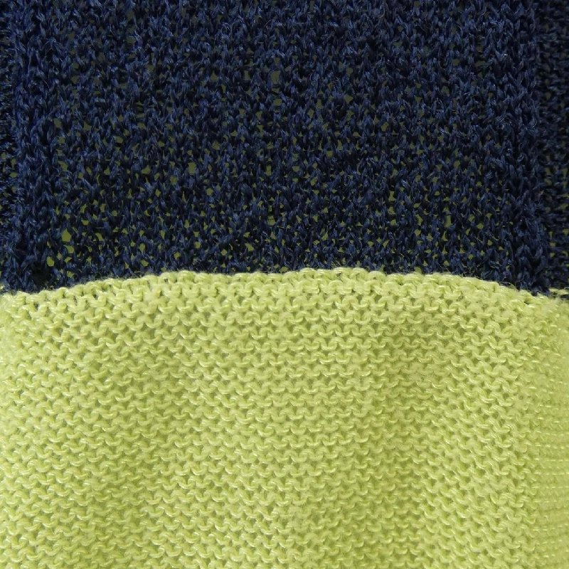 [Mục đủ điều kiện giảm giá] Áo ISSEY MIYAKE 642143