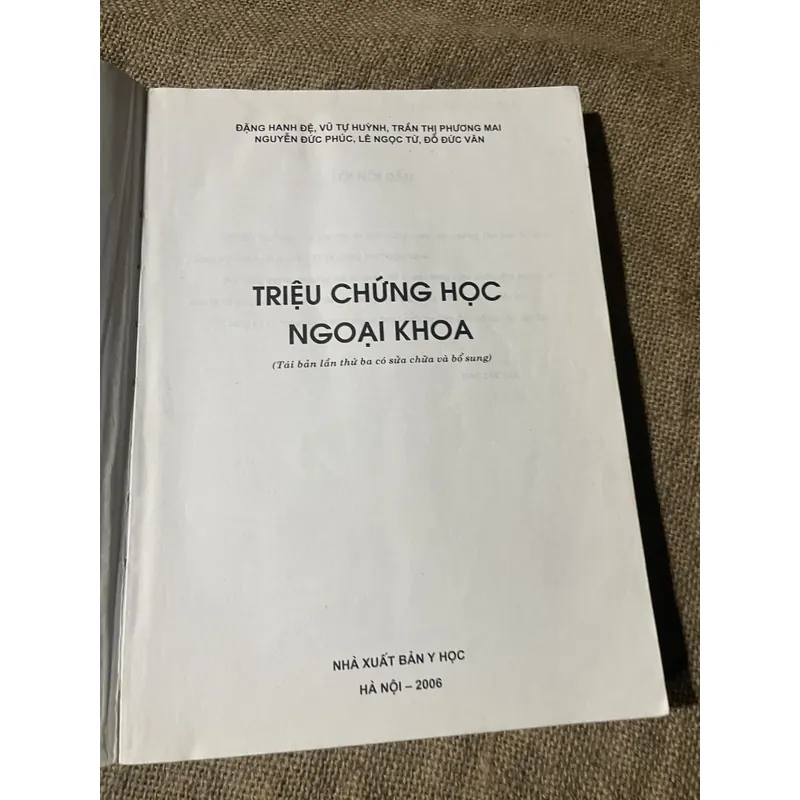 Triệu chứng học nội khoa - 450 trang -  731088